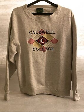 VTG Caldwell College Beige Crewneck Sweatshirt Polyester Cotton Size Large